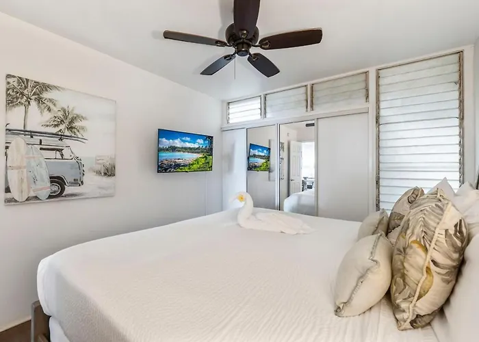 Kulakane 212- Oceanfront Condo, Coastal Vibes, Island Views